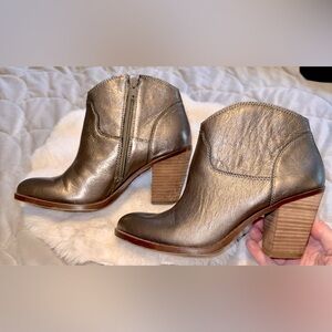Lucky Brand Silver Ankle Booties Sleek Design